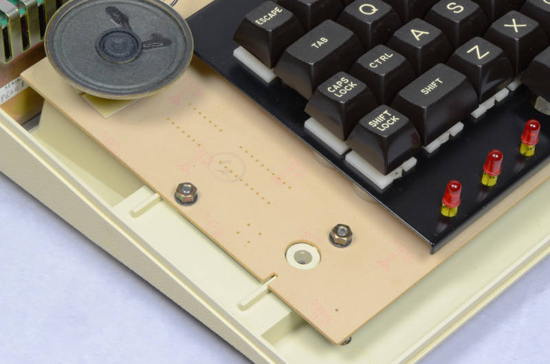 An extra bolt and no keyboard locating lugs on this AB Electronics Issue 4