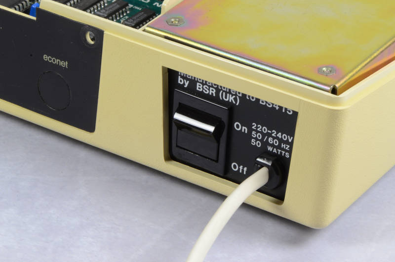 bar across the top of the PSU aperture makes removing the mains lead tricky