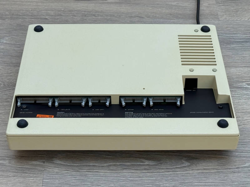 All IDC interface sockets fitted but no auxilary power socket for a disc drive. PSU is retained with nylon screws